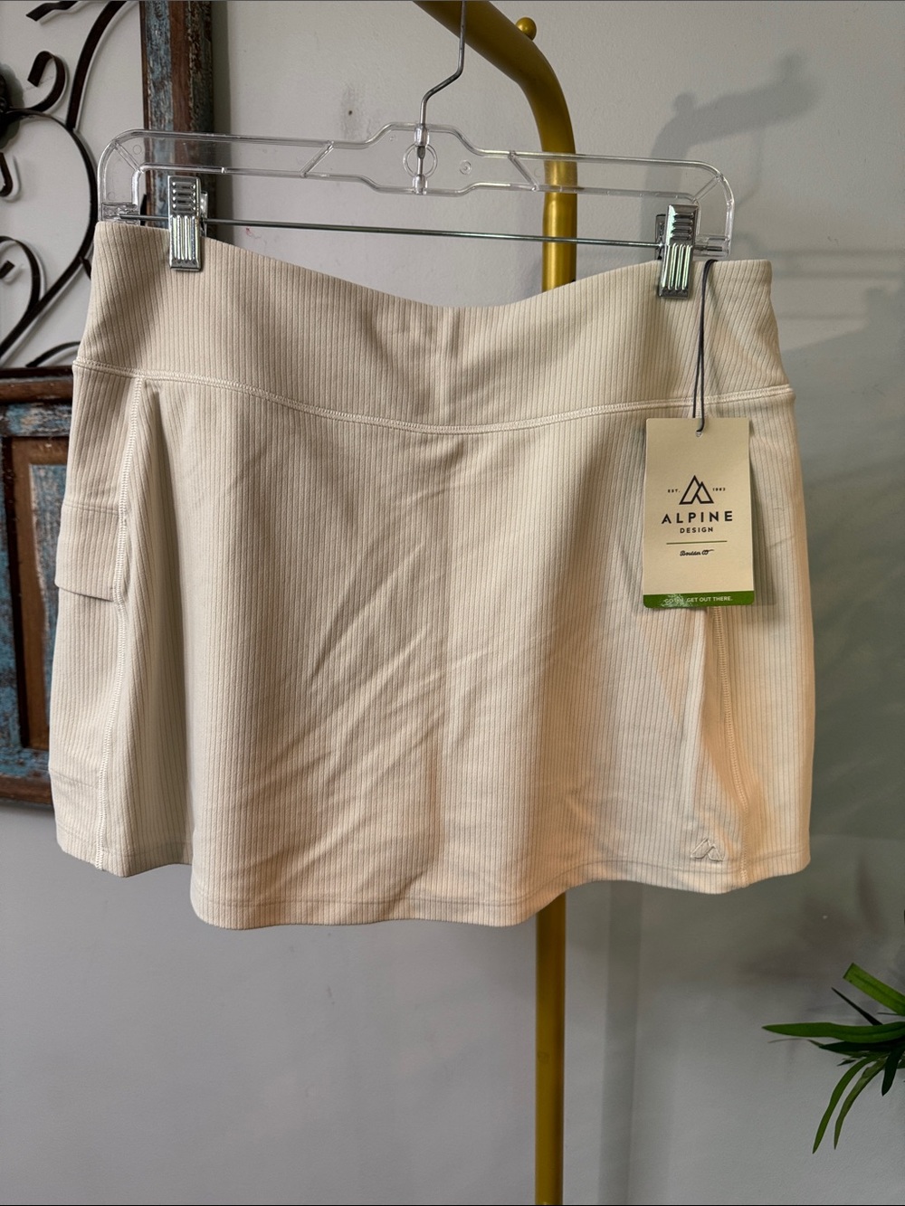 Alpine Design Beige cream Ribbed Skort NWT L
